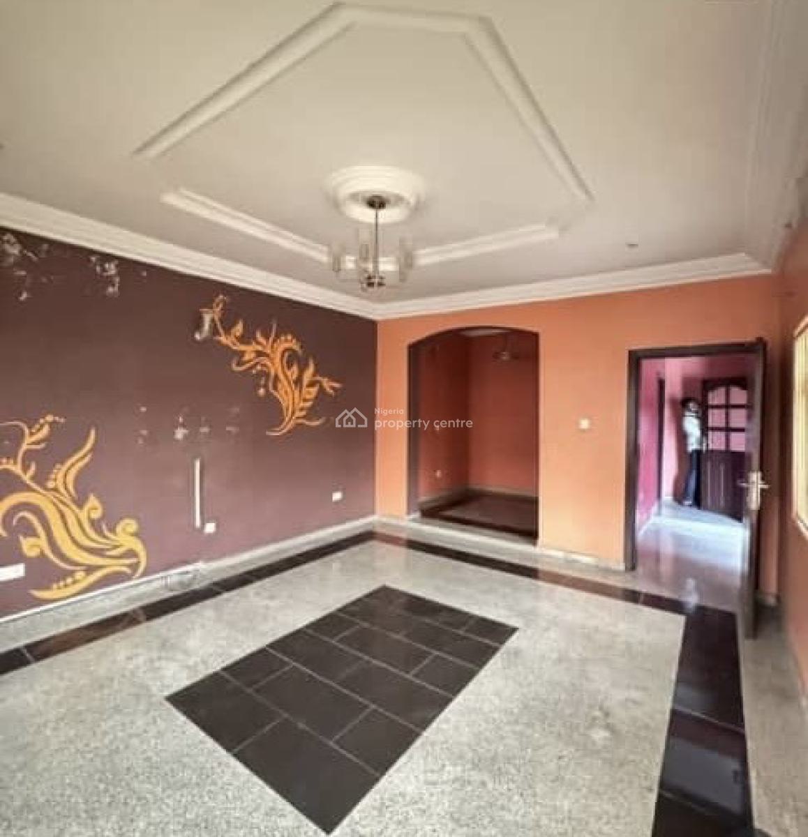 Well-maintained Spacious 5 Bedroom Semi-detached House with Bq, Ogunlana, Surulere, Lagos, Semi-detached Duplex for Sale