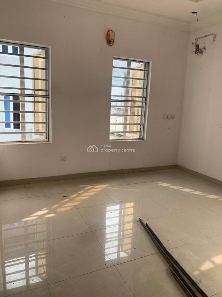 a Big Self Contain with a Personal Private Kitchen and a Balcony, Chevron Alternative, Lekki, Lagos, Self Contain (single Rooms) for Rent