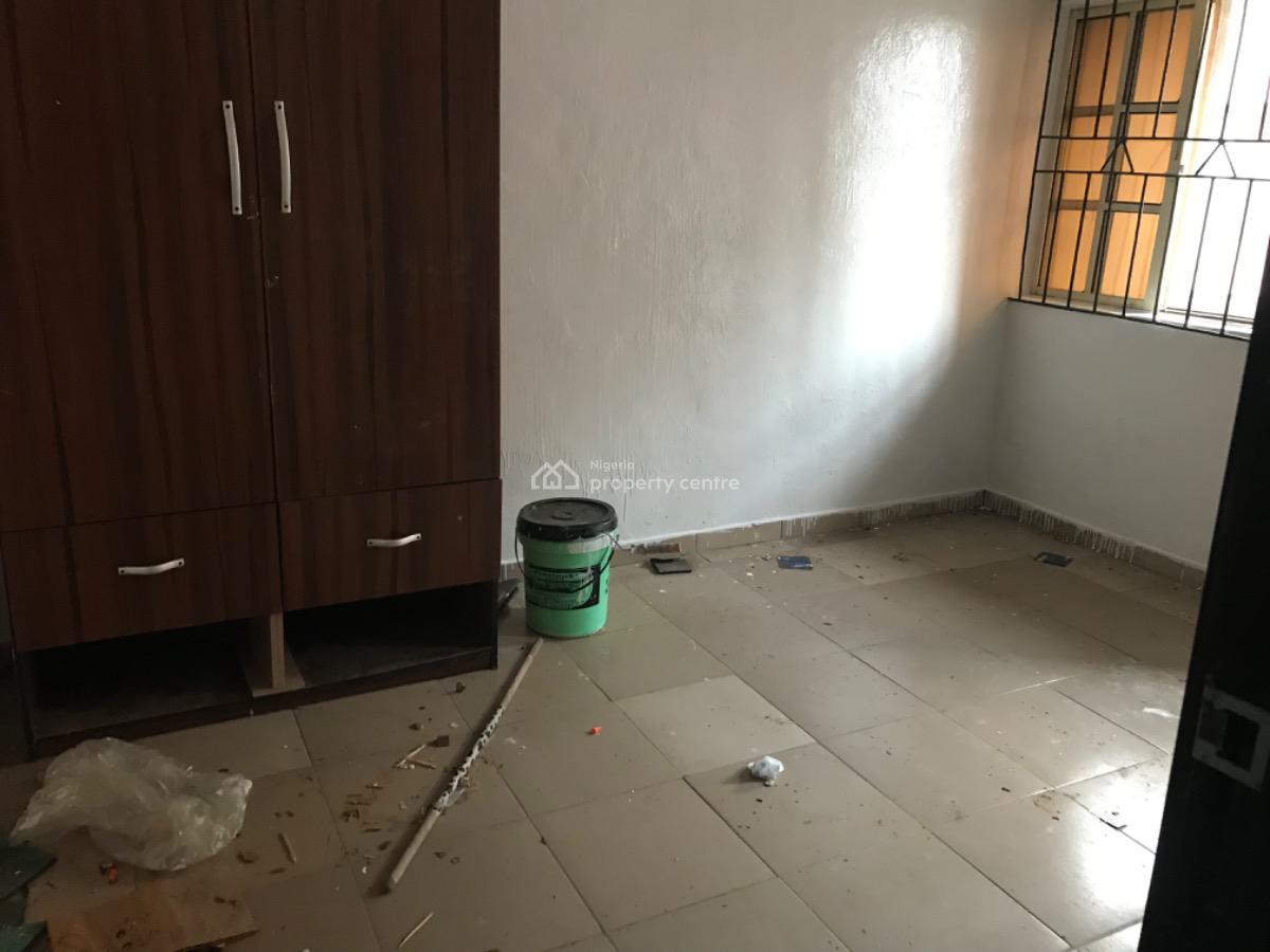 Lovely Self Contain, Abule Oja, Yaba, Lagos, Self Contain (single Rooms) for Rent