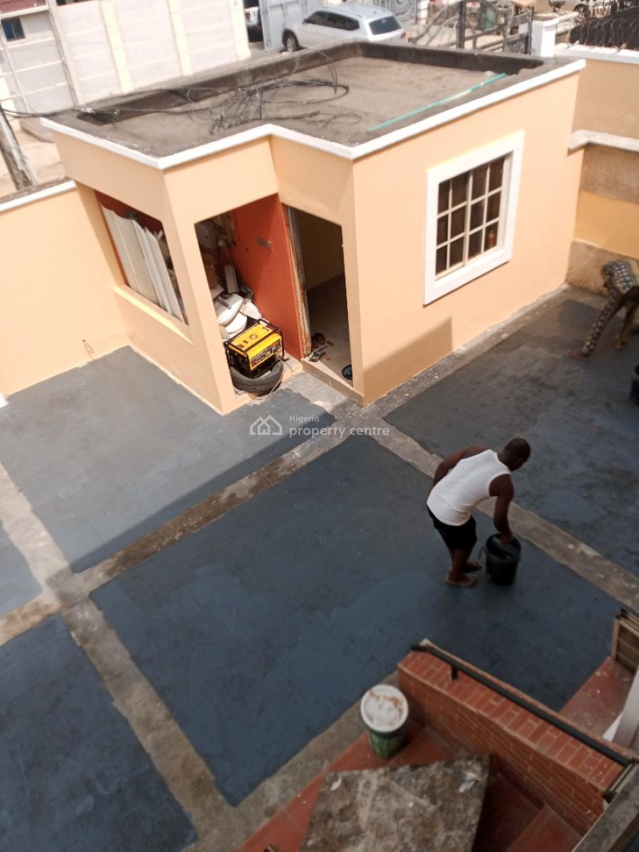 Newly & Beautifully Refurbished Old Spacious 5 Bedroom Duplex + Bq, Unilag Estate Gra, Gra Phase 1, Magodo, Lagos, Detached Duplex for Rent