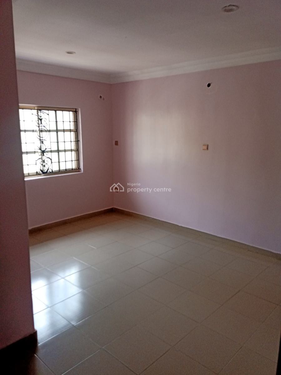 Newly & Beautifully Refurbished Old Spacious 5 Bedroom Duplex + Bq, Unilag Estate Gra, Gra Phase 1, Magodo, Lagos, Detached Duplex for Rent