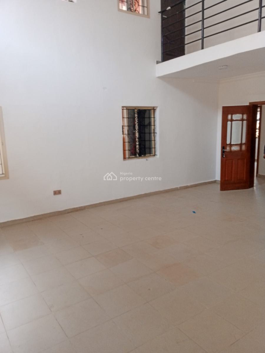 Newly & Beautifully Refurbished Old Spacious 5 Bedroom Duplex + Bq, Unilag Estate Gra, Gra Phase 1, Magodo, Lagos, Detached Duplex for Rent