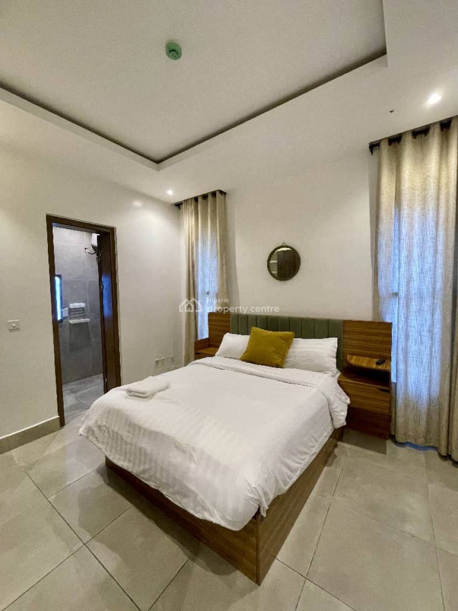 2 Bedroom Apartment, Lekki Phase 1, Lekki, Lagos, Flat / Apartment Short Let
