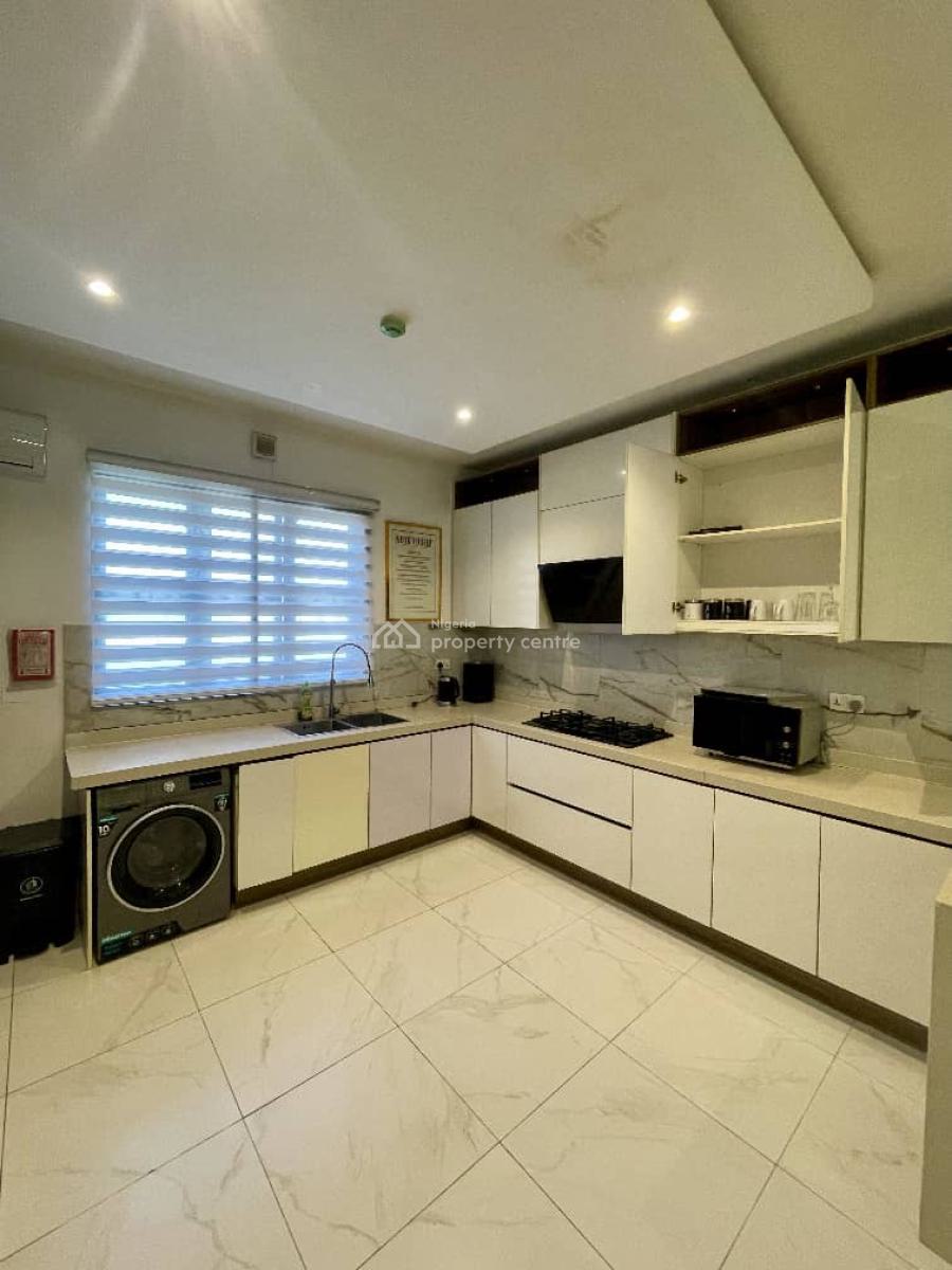 2 Bedroom Apartment, Lekki Phase 1, Lekki, Lagos, Flat / Apartment Short Let