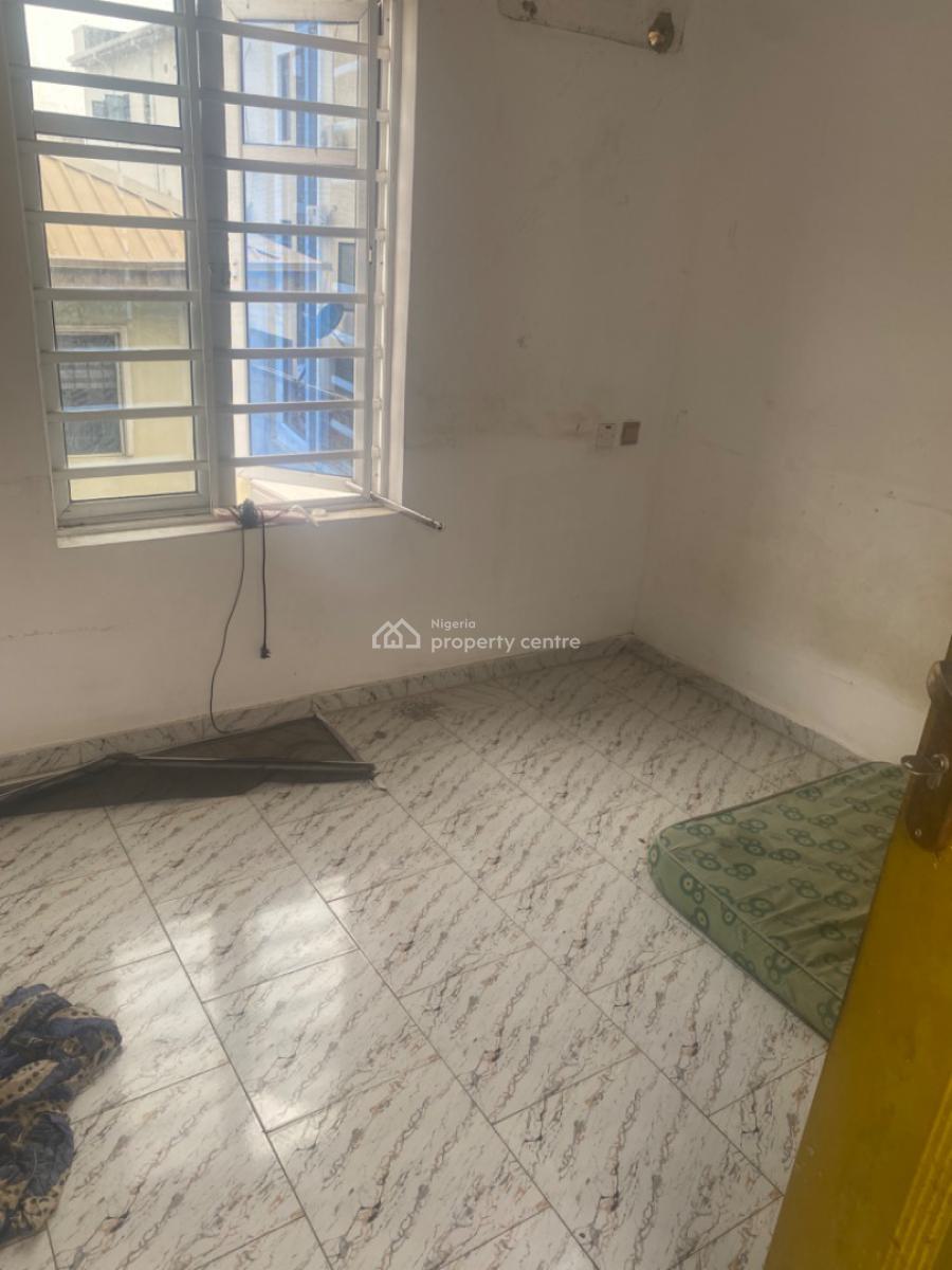 Single Room Self Contain (upstairs), Lekki, Lagos, Self Contain (single Rooms) for Rent