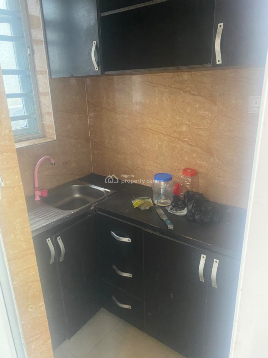 Single Room Self Contain (upstairs), Lekki, Lagos, Self Contain (single Rooms) for Rent