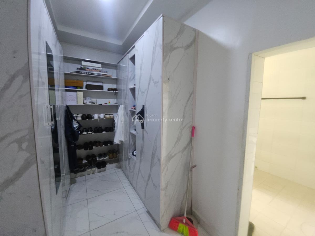 4 Bedroom Penthouse with Two Sitting Room, Just After Dunamis Church By New Shafa Filling Station, Lugbe District, Abuja, Detached Duplex for Rent