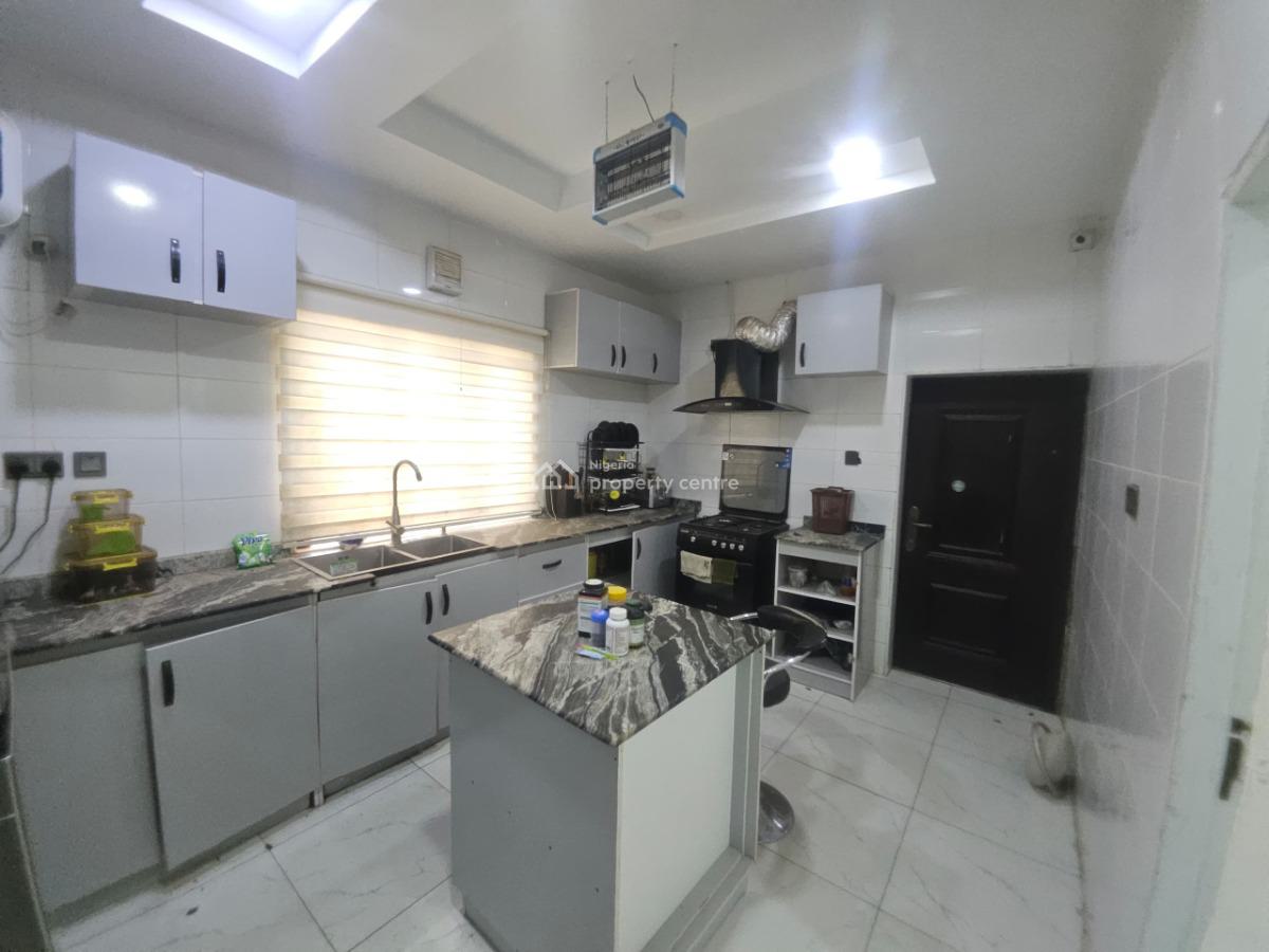 4 Bedroom Penthouse with Two Sitting Room, Just After Dunamis Church By New Shafa Filling Station, Lugbe District, Abuja, Detached Duplex for Rent