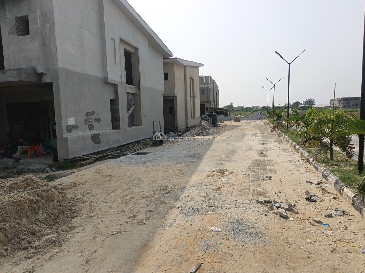 Modern Two Bedroom Maisonette, Igando Oloja Local Government / Beechwood Close, Eleko, Ibeju Lekki, Lagos, House for Sale