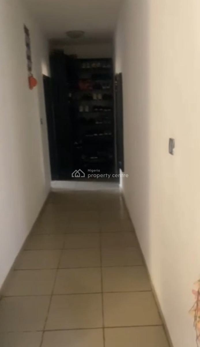 Distress: Well Built 3 Bedroom Apartment, Katampe (main), Katampe, Abuja, Block of Flats for Sale