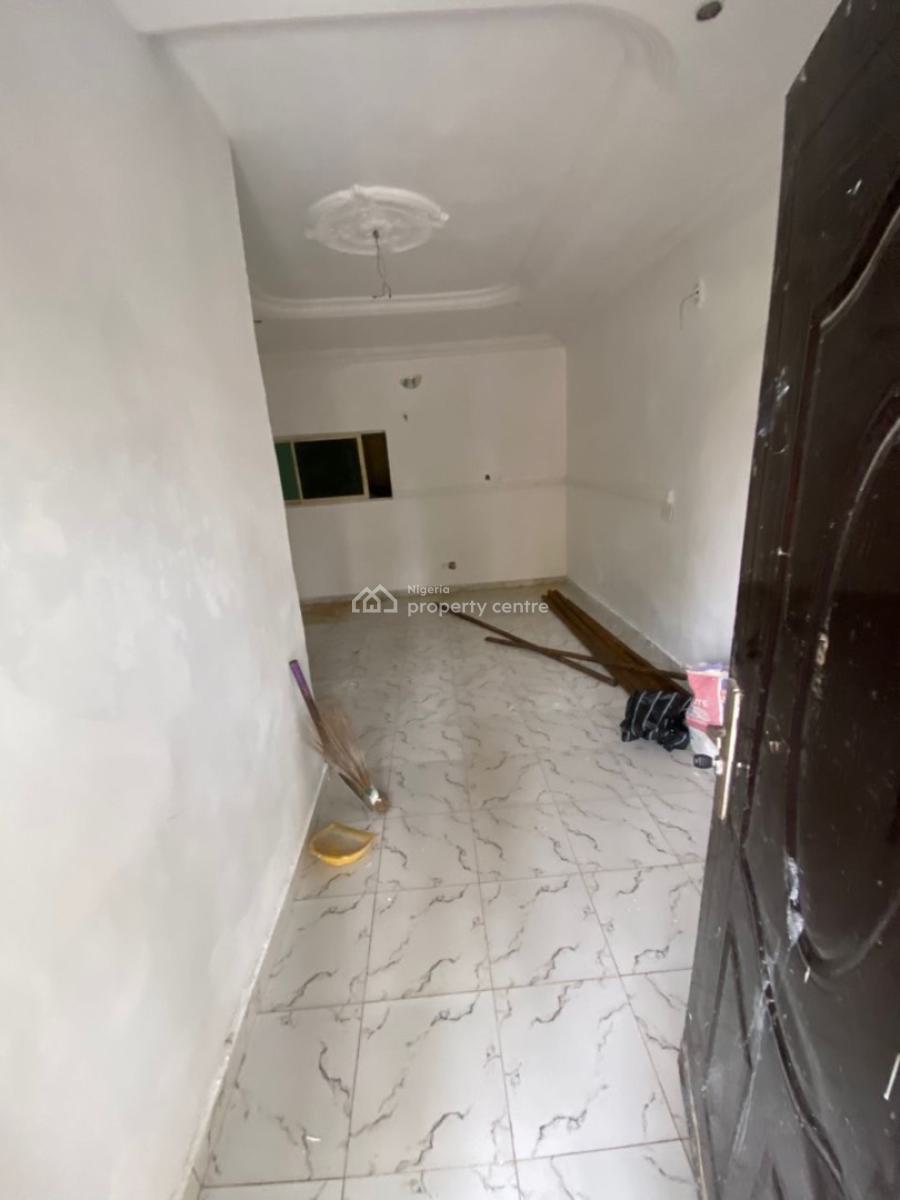 Clean Selfcon Available Big Space, Behind Blenco Close to Express, Sangotedo, Ajah, Lagos, Self Contain (single Rooms) for Rent
