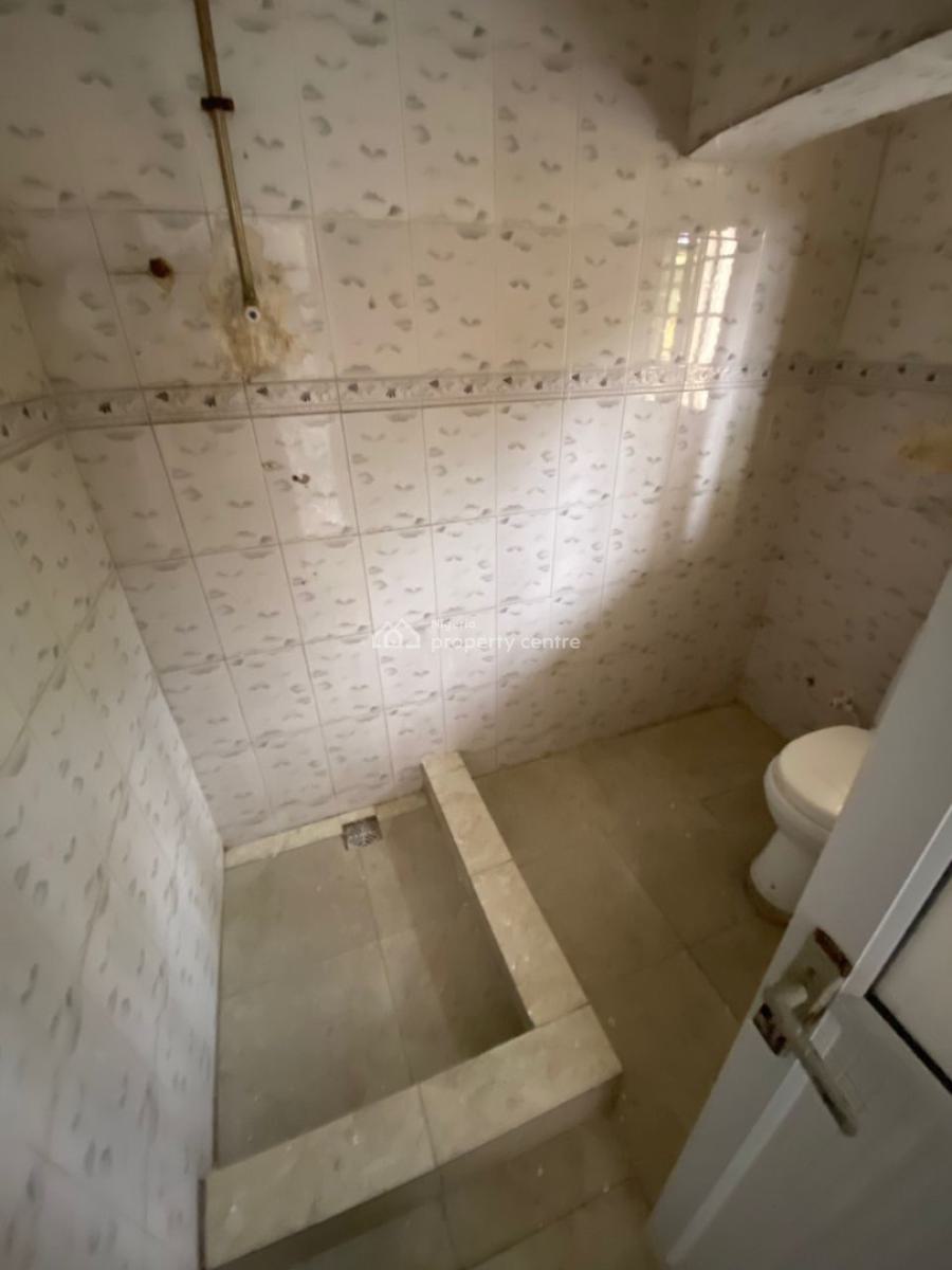Clean Selfcon Available Big Space, Behind Blenco Close to Express, Sangotedo, Ajah, Lagos, Self Contain (single Rooms) for Rent
