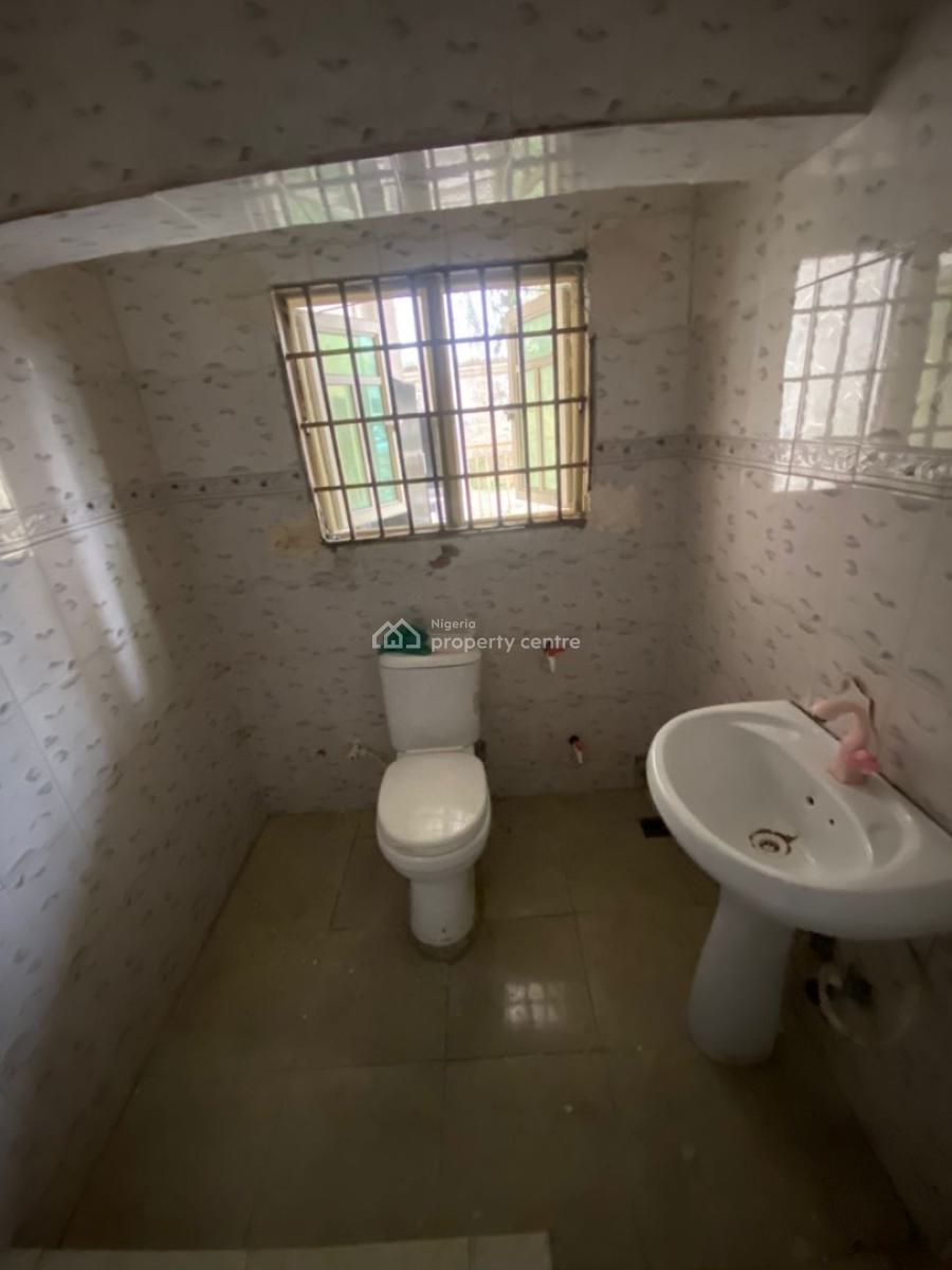 Clean Selfcon Available Big Space, Behind Blenco Close to Express, Sangotedo, Ajah, Lagos, Self Contain (single Rooms) for Rent