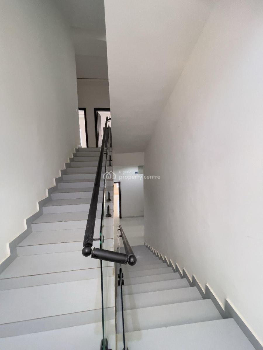 Luxury 7 Bedroom Detached House, 9 Milan Street, Efab Metropolis Estate Karsana., Karsana, Abuja, Flat / Apartment for Sale