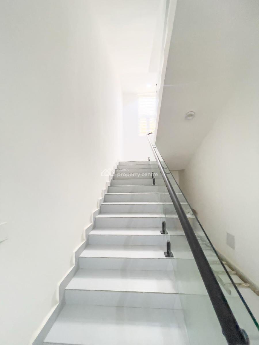 Luxury 7 Bedroom Detached House, 9 Milan Street, Efab Metropolis Estate Karsana., Karsana, Abuja, Flat / Apartment for Sale