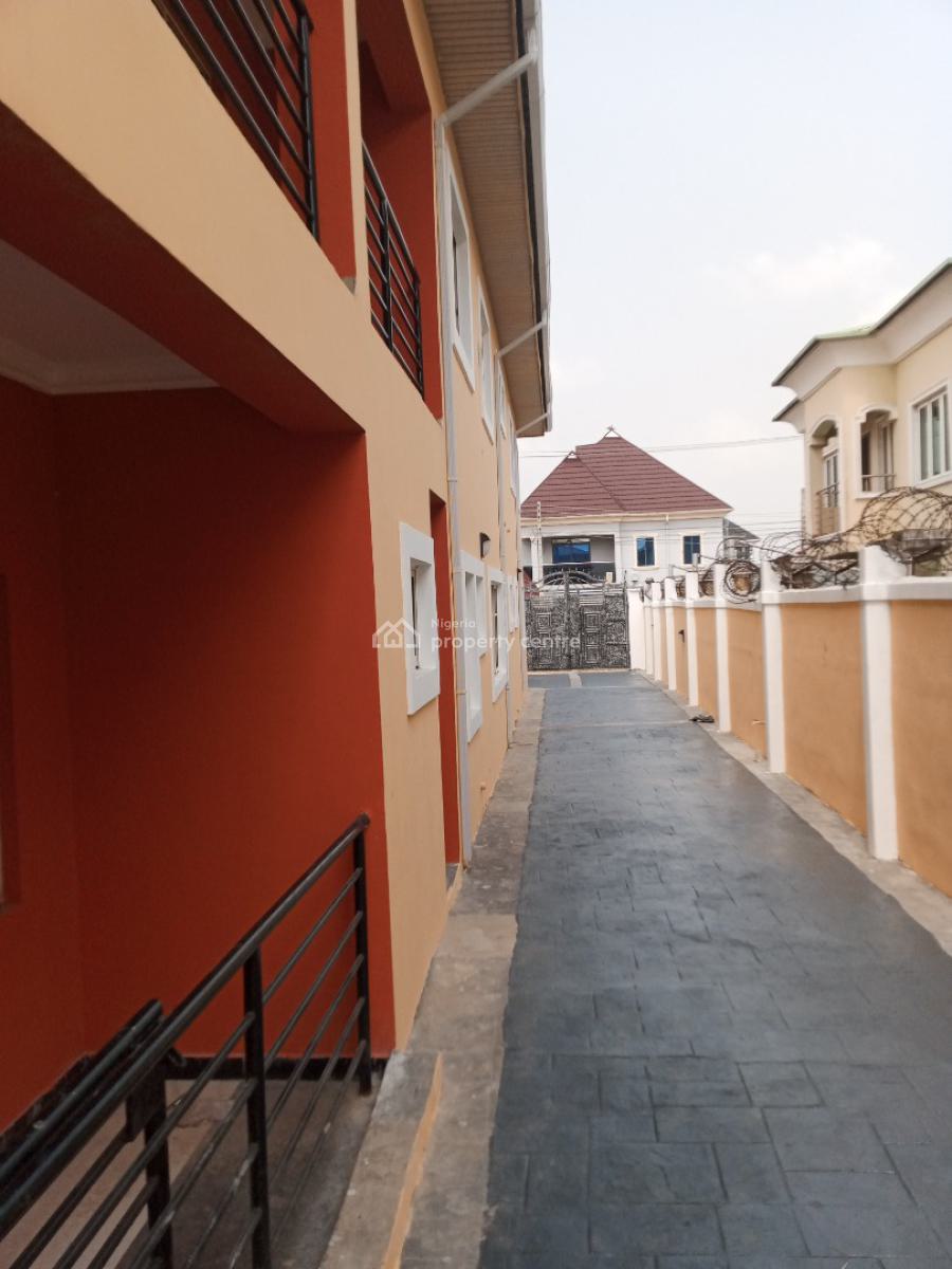 Lovely & Newly Refurbished 4 Spacious Bedroom Duplex + Bq, Unilag Estate Gra, Gra Phase 1, Magodo, Lagos, Detached Duplex for Rent