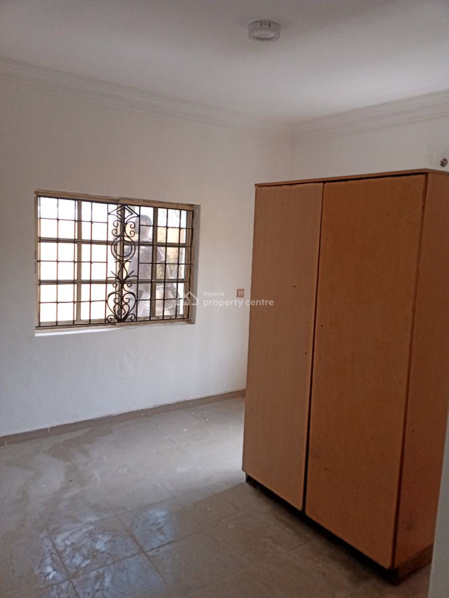 Lovely & Newly Refurbished 4 Spacious Bedroom Duplex + Bq, Unilag Estate Gra, Gra Phase 1, Magodo, Lagos, Detached Duplex for Rent