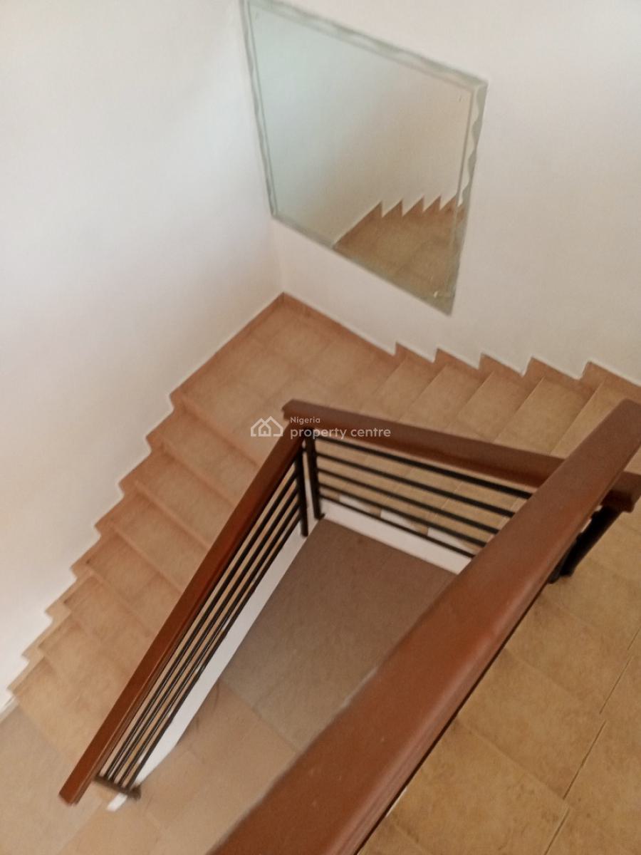 Lovely & Newly Refurbished 4 Spacious Bedroom Duplex + Bq, Unilag Estate Gra, Gra Phase 1, Magodo, Lagos, Detached Duplex for Rent