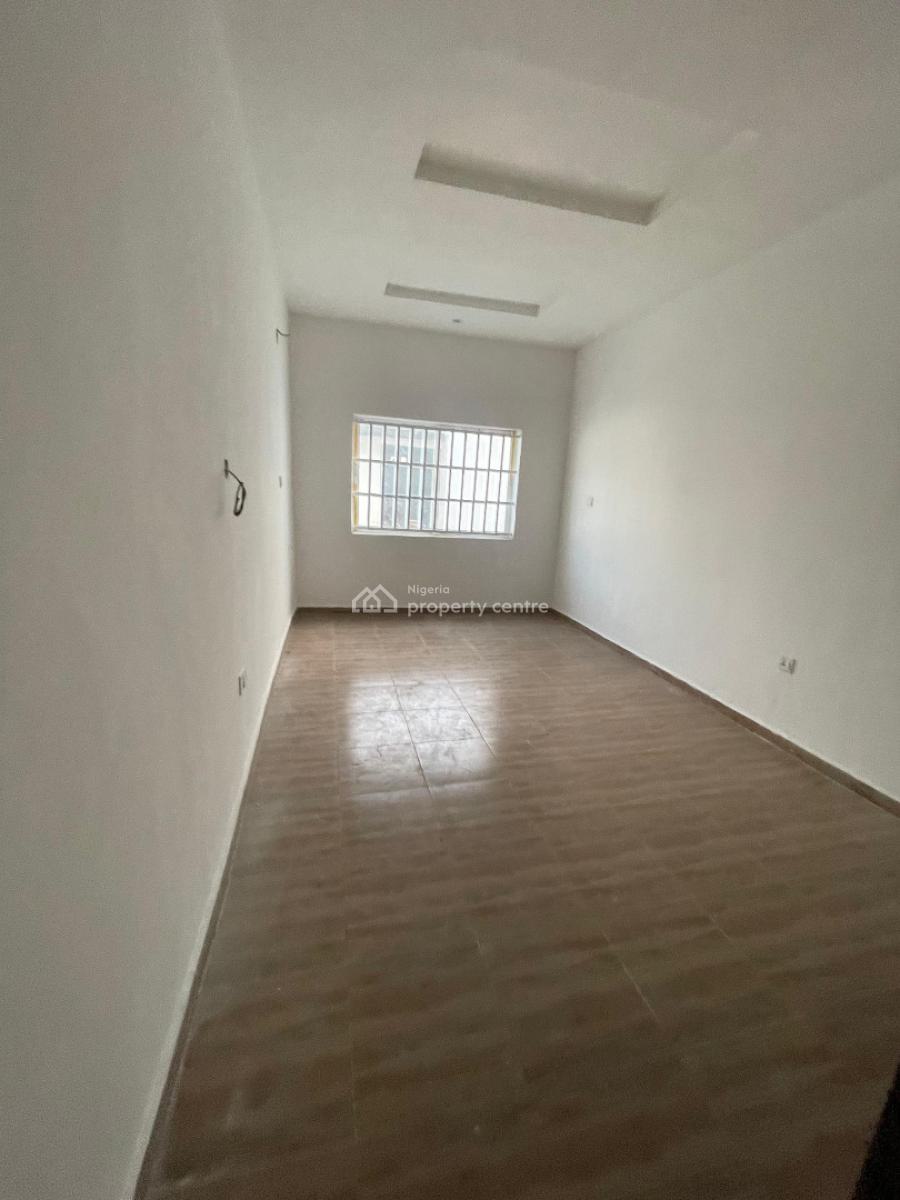 5 Bedroom Semi-detached House with 2 Room Bq, Abraham Adesanya, Ogombo, Ajah, Lagos, Semi-detached Duplex for Sale