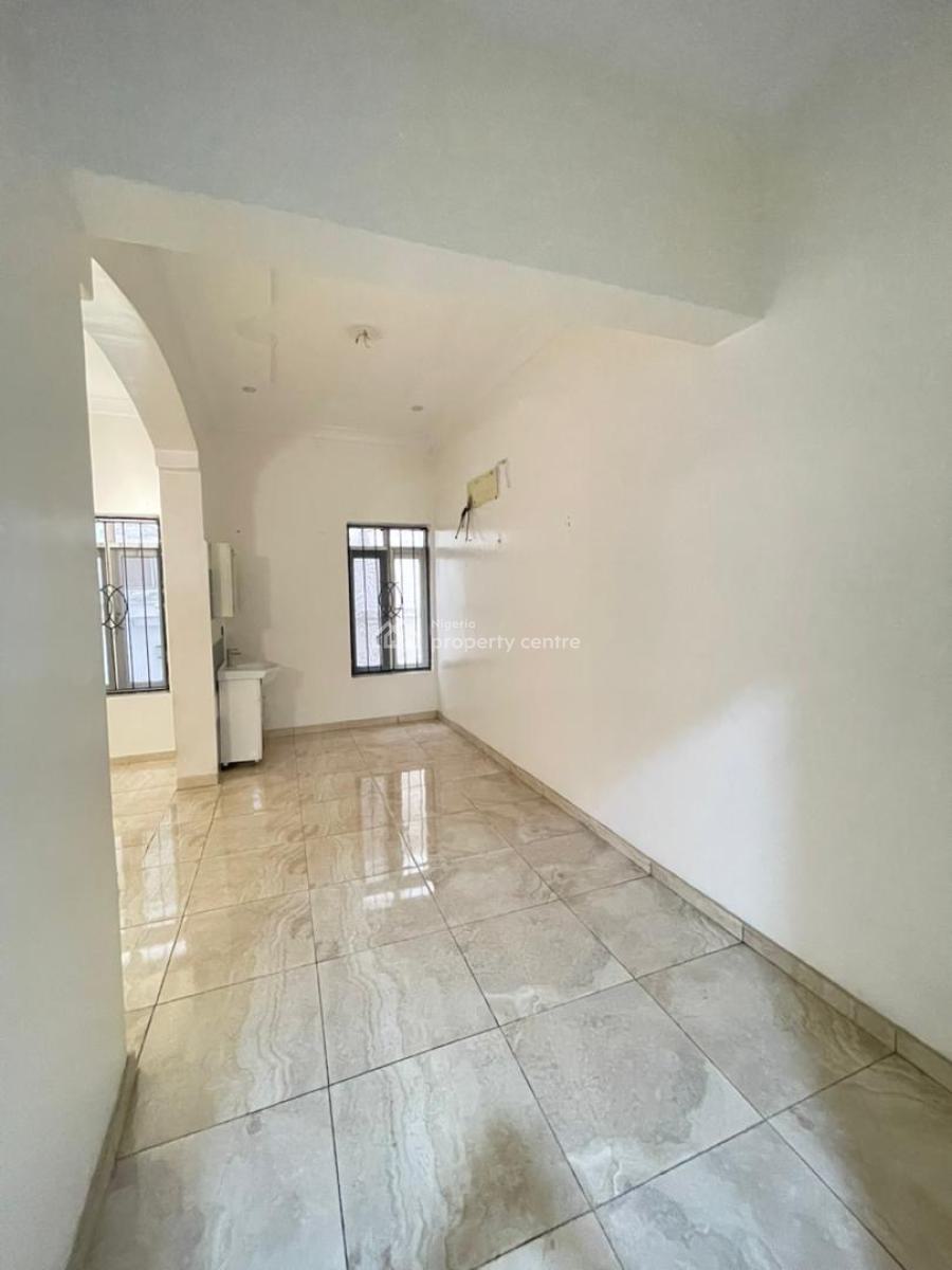 Massive Studio Apartment with Standard Kitchen, Close to The Express, Lekki County, Ikota, Lekki, Lagos, Self Contain (single Rooms) for Rent
