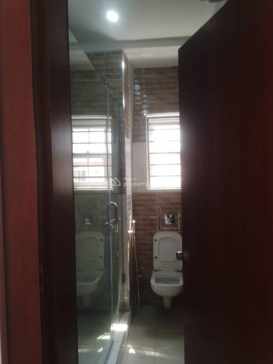 Standard Spaciously Built 3 Bedrooms Flat Games Village, Kaura, Abuja, Flat / Apartment for Rent