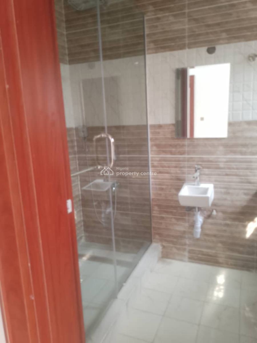 Standard Spaciously Built 3 Bedrooms Flat Games Village, Kaura, Abuja, Flat / Apartment for Rent