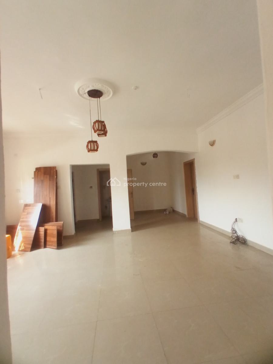 Spacious Beautiful 3bedroom Flat / Apartment on The Ground Floor*   *i, Mobil Road, Ajah, Lagos, Flat / Apartment for Rent
