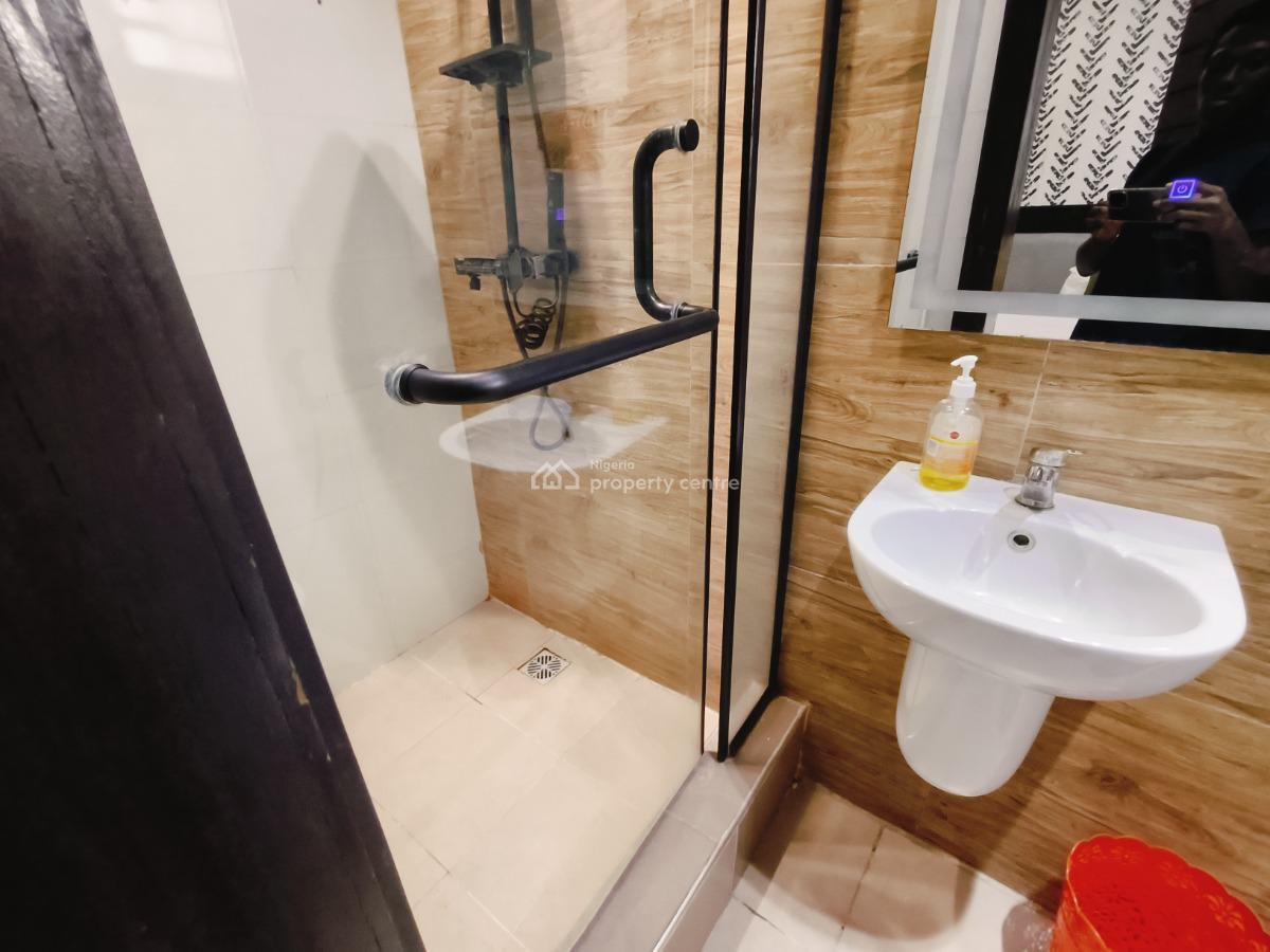 Two Bedroom Apartment, Lekki Phase 1, Lagos, Lekki Phase 1, Lekki, Lagos, Flat / Apartment Short Let