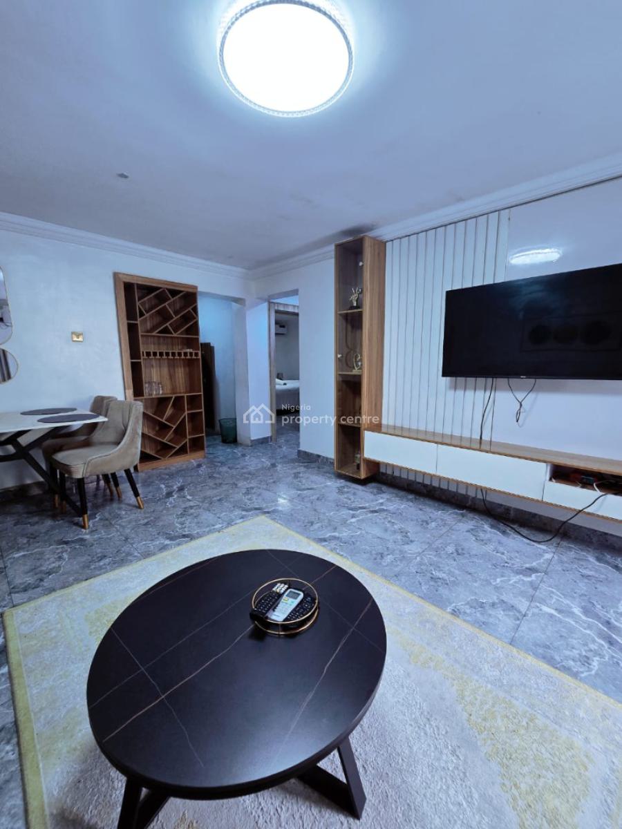 Luxury 2 Bedrooms Apartment, Gra Phase 2, Magodo, Lagos, Flat / Apartment Short Let