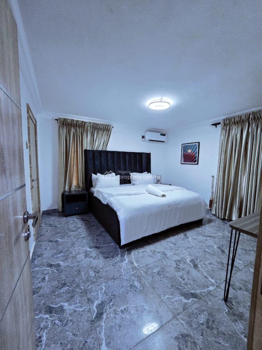 Luxury 2 Bedrooms Apartment, Gra Phase 2, Magodo, Lagos, Flat / Apartment Short Let