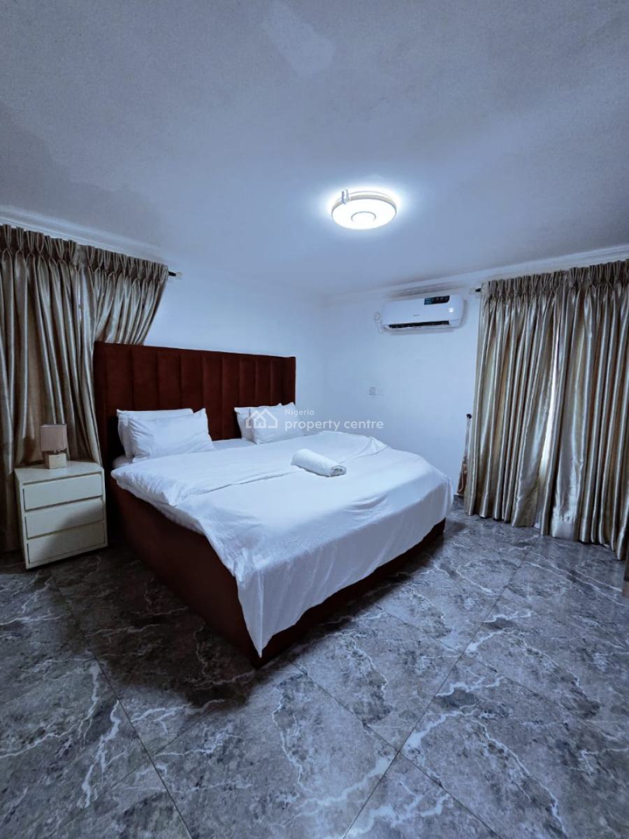 Luxury 2 Bedrooms Apartment, Gra Phase 2, Magodo, Lagos, Flat / Apartment Short Let