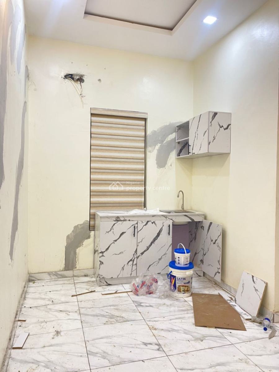Mini Flat Upstairs with Balcony & Open Plan Kitchen, Lekki, Lagos, Mini Flat (room and Parlour) for Rent
