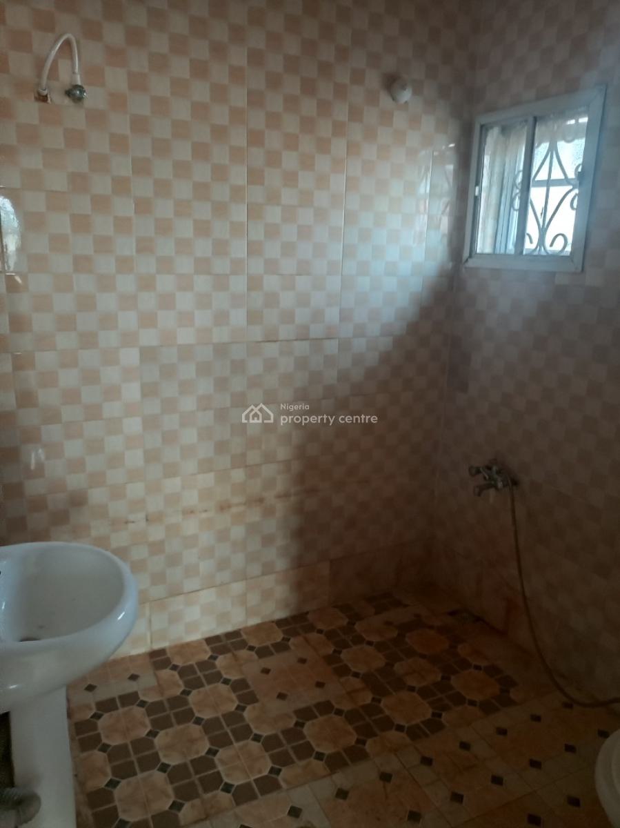 Very Spacious and Sharp 3bedroom Apartment (upstairs), Okun-ajah, Ajah Lagos, Okun-ajah, Ajah, Lagos, Flat / Apartment for Rent