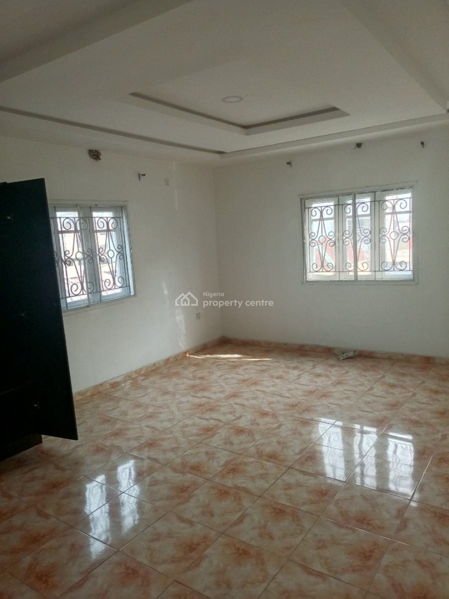 Very Spacious and Sharp 3bedroom Apartment (upstairs), Okun-ajah, Ajah Lagos, Okun-ajah, Ajah, Lagos, Flat / Apartment for Rent