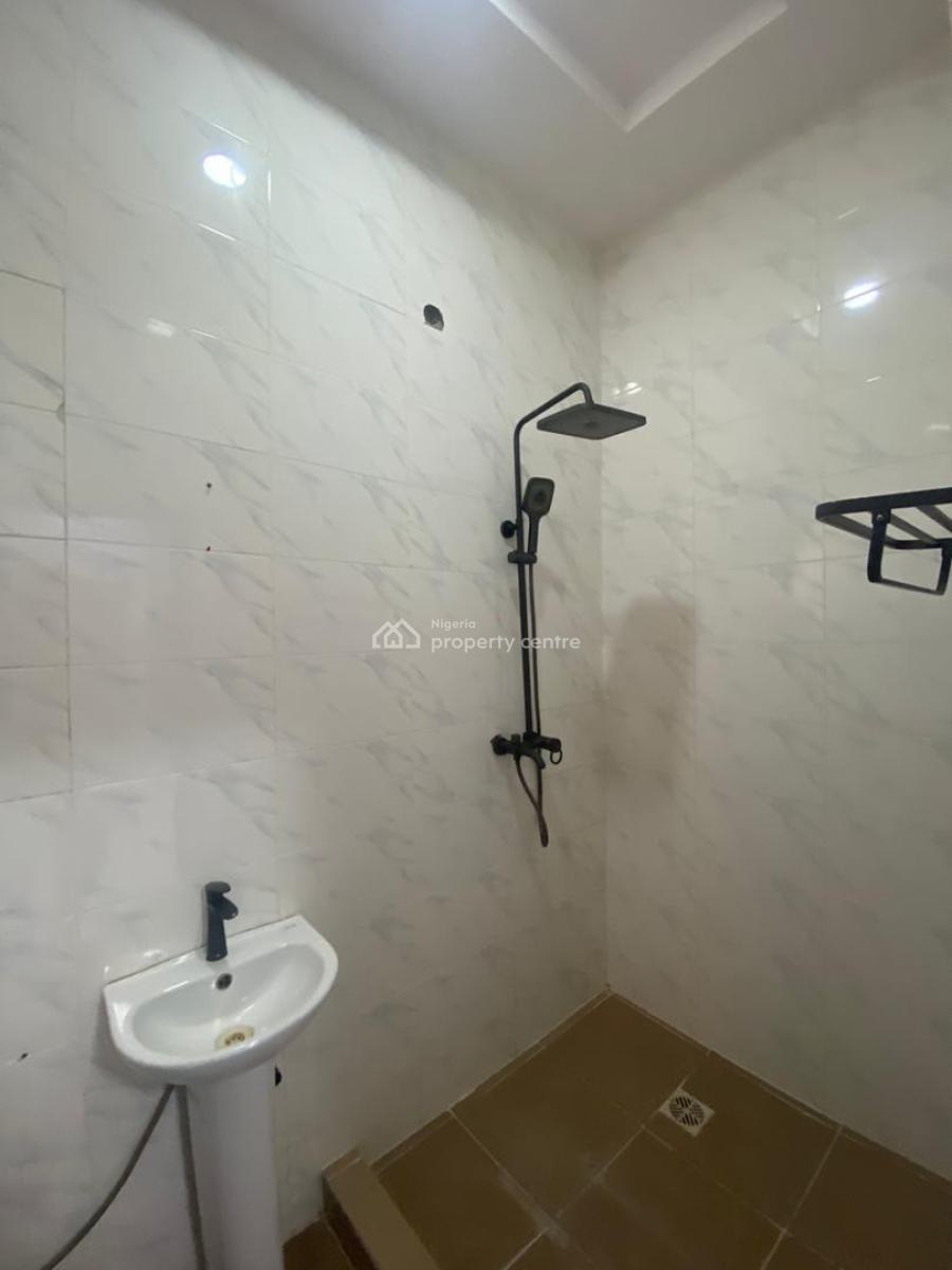 Two Bedroom Upstairs, Seaside Badore, Ajah, Lagos, Flat / Apartment for Rent