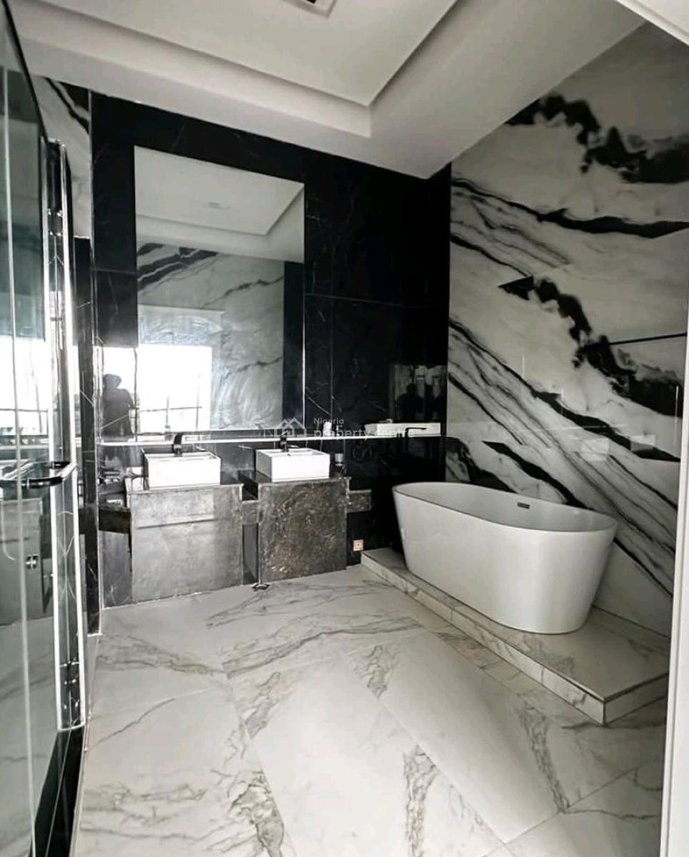 12 Bedrooms Fully Detached Mansion Property, Maitama District, Abuja, House for Sale