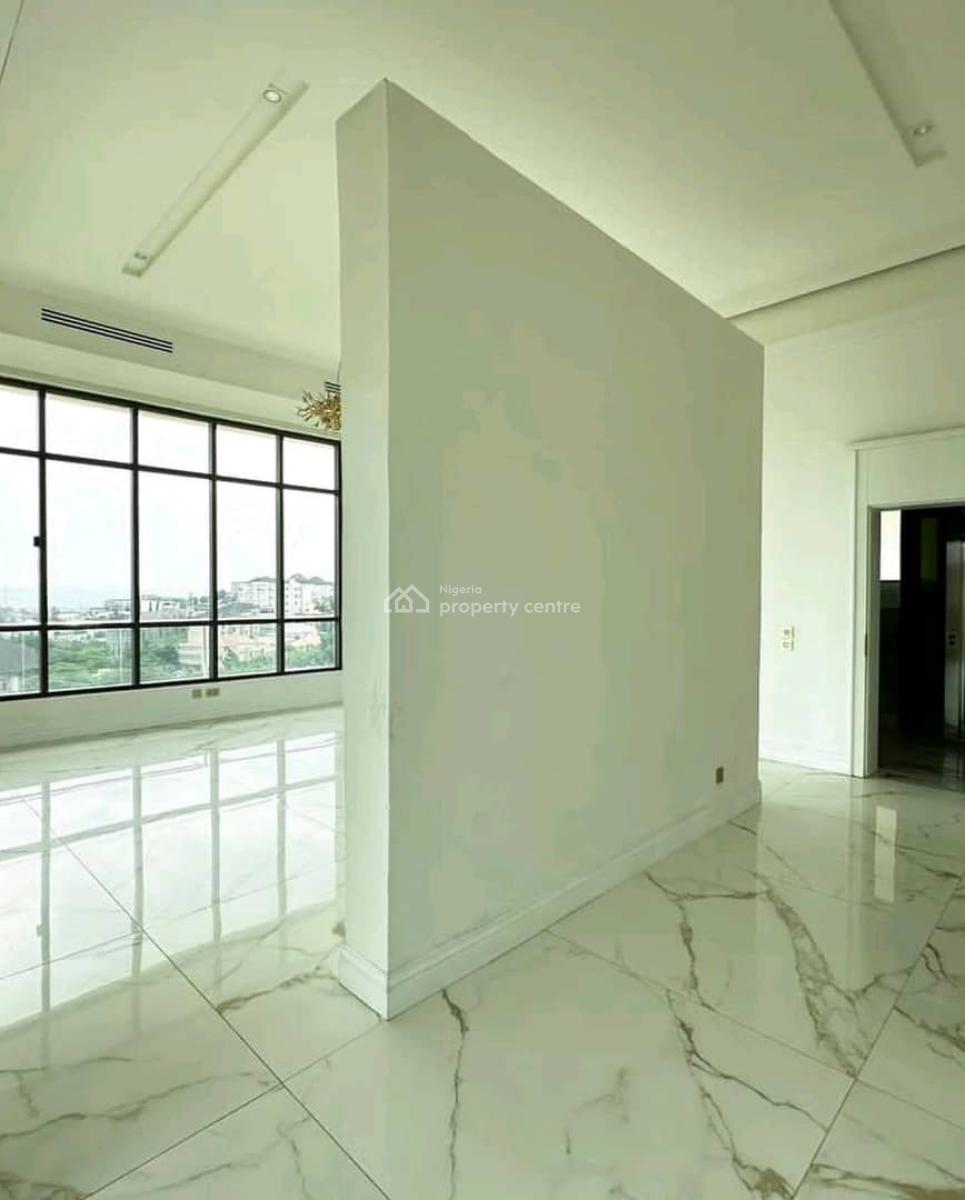 12 Bedrooms Fully Detached Mansion Property, Maitama District, Abuja, House for Sale