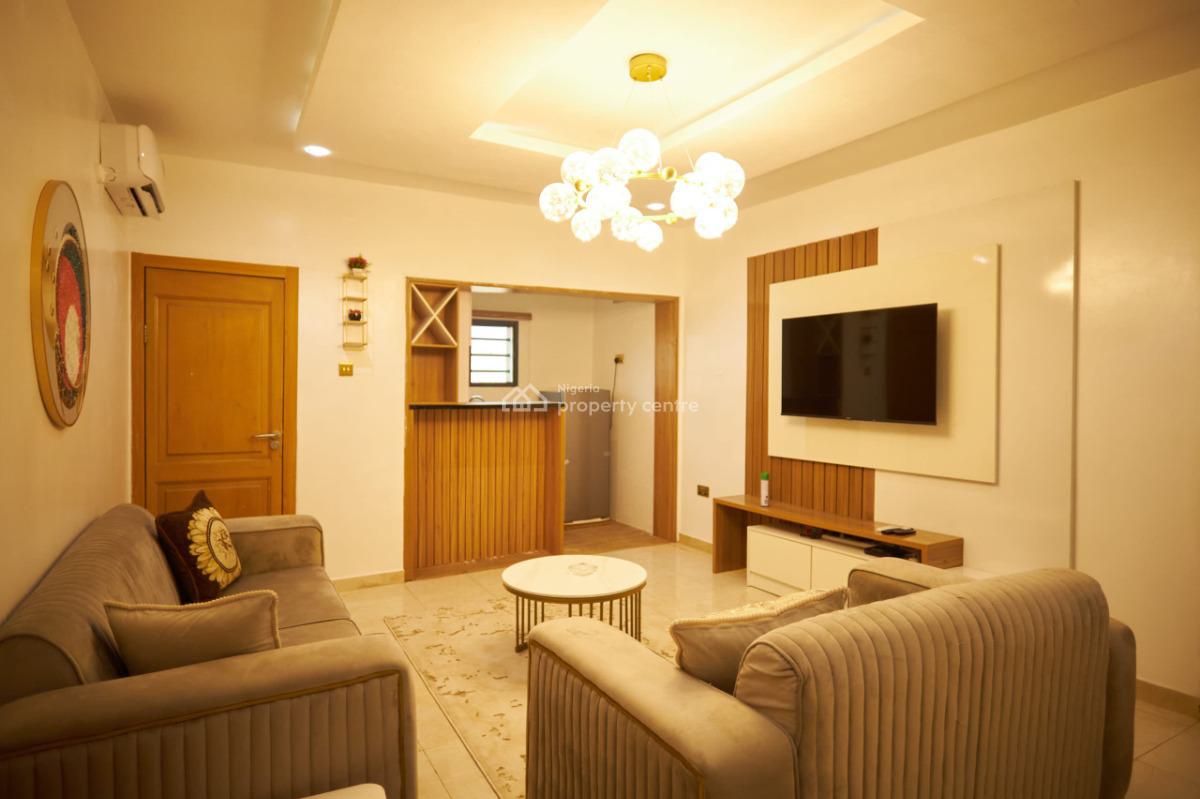 Luxury 3 Bedroom Apartment, Gra Phase 2, Magodo, Lagos, Flat / Apartment Short Let