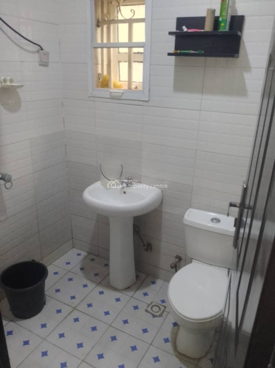 Excellent Spacious 1 Bedroom Apartment, Gwarinpa, Abuja, Flat / Apartment for Rent