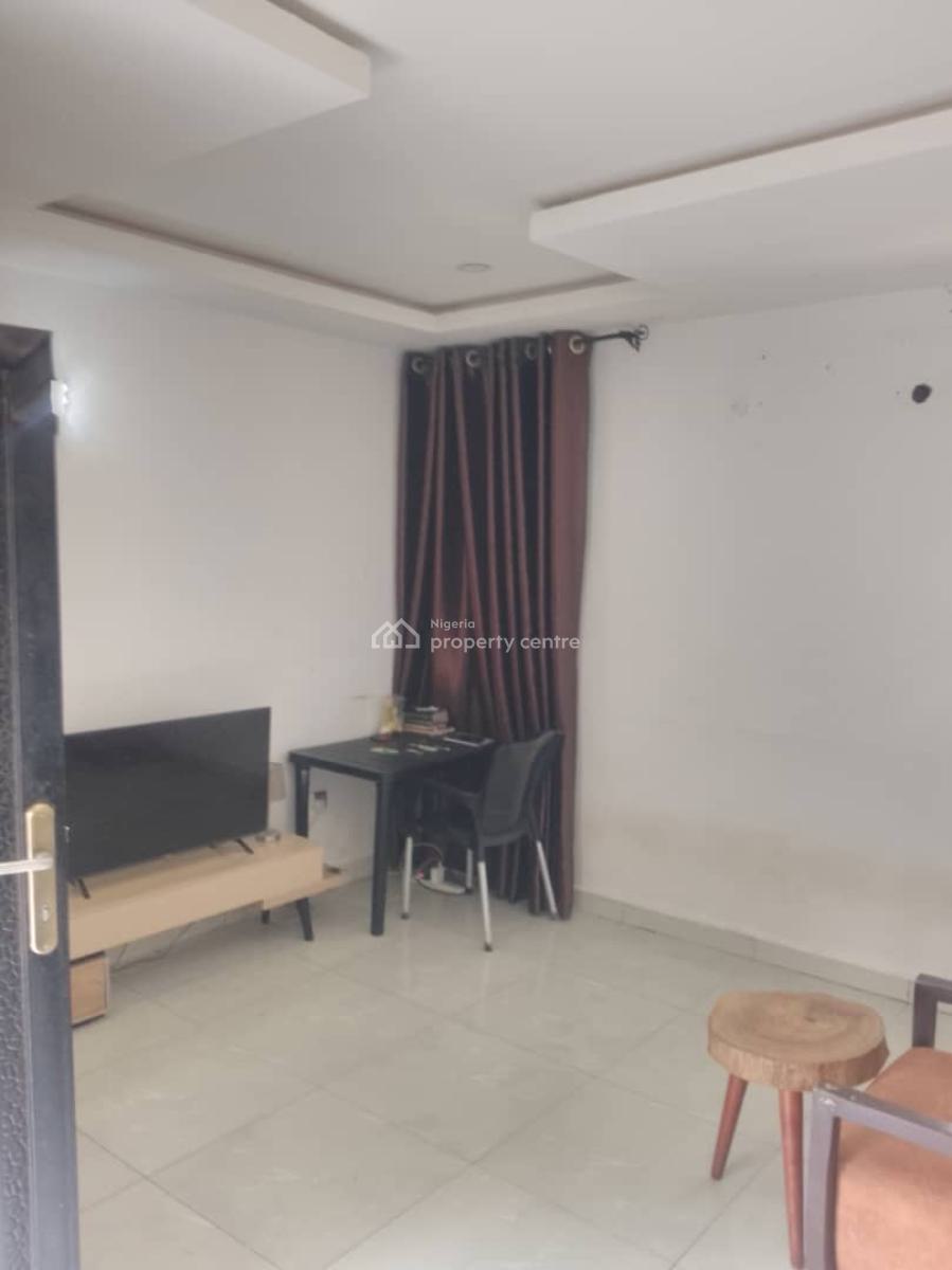 Excellent Spacious 1 Bedroom Apartment, Gwarinpa, Abuja, Flat / Apartment for Rent