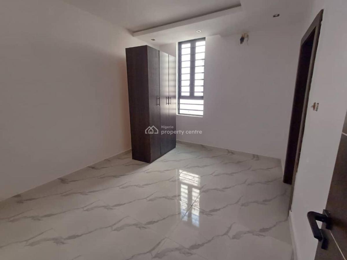 Luxury 3 Units of 3 Bedrooms Apartments Just 3 in a Compound, Lekki Phase 1, Lekki, Lagos, Flat / Apartment for Rent