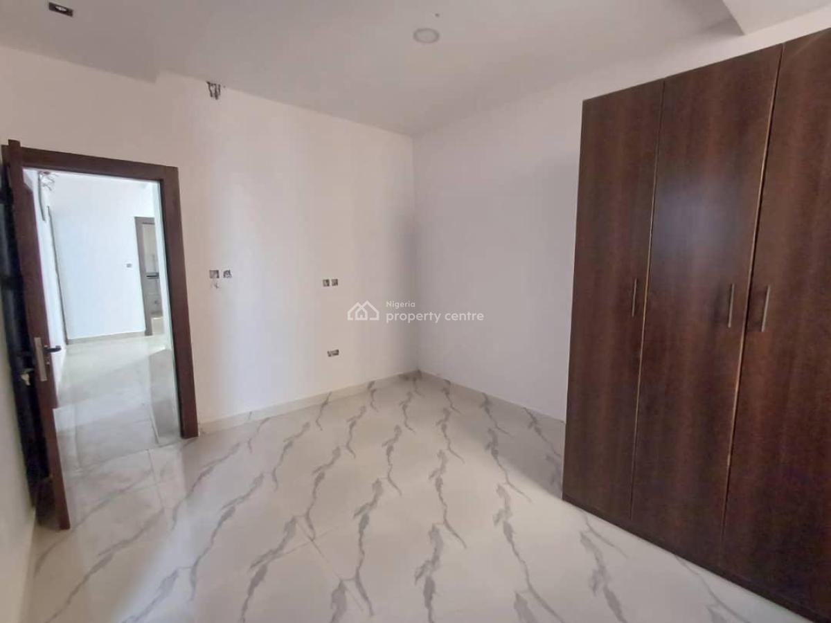 Luxury 3 Units of 3 Bedrooms Apartments Just 3 in a Compound, Lekki Phase 1, Lekki, Lagos, Flat / Apartment for Rent