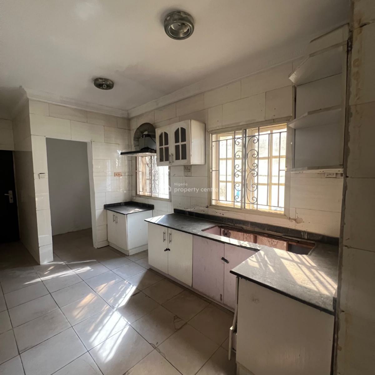 5 Bed&bq  400 Million, Ikota, Lekki, Lagos, Detached Duplex for Sale