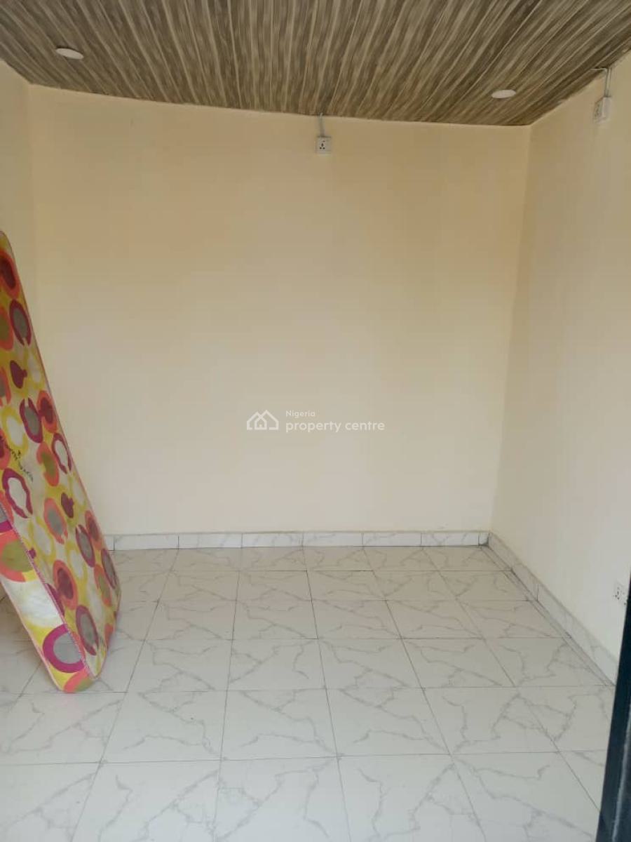 a Spacious Shop, Okun Ajah, Ajah, Lagos, Commercial Property for Rent