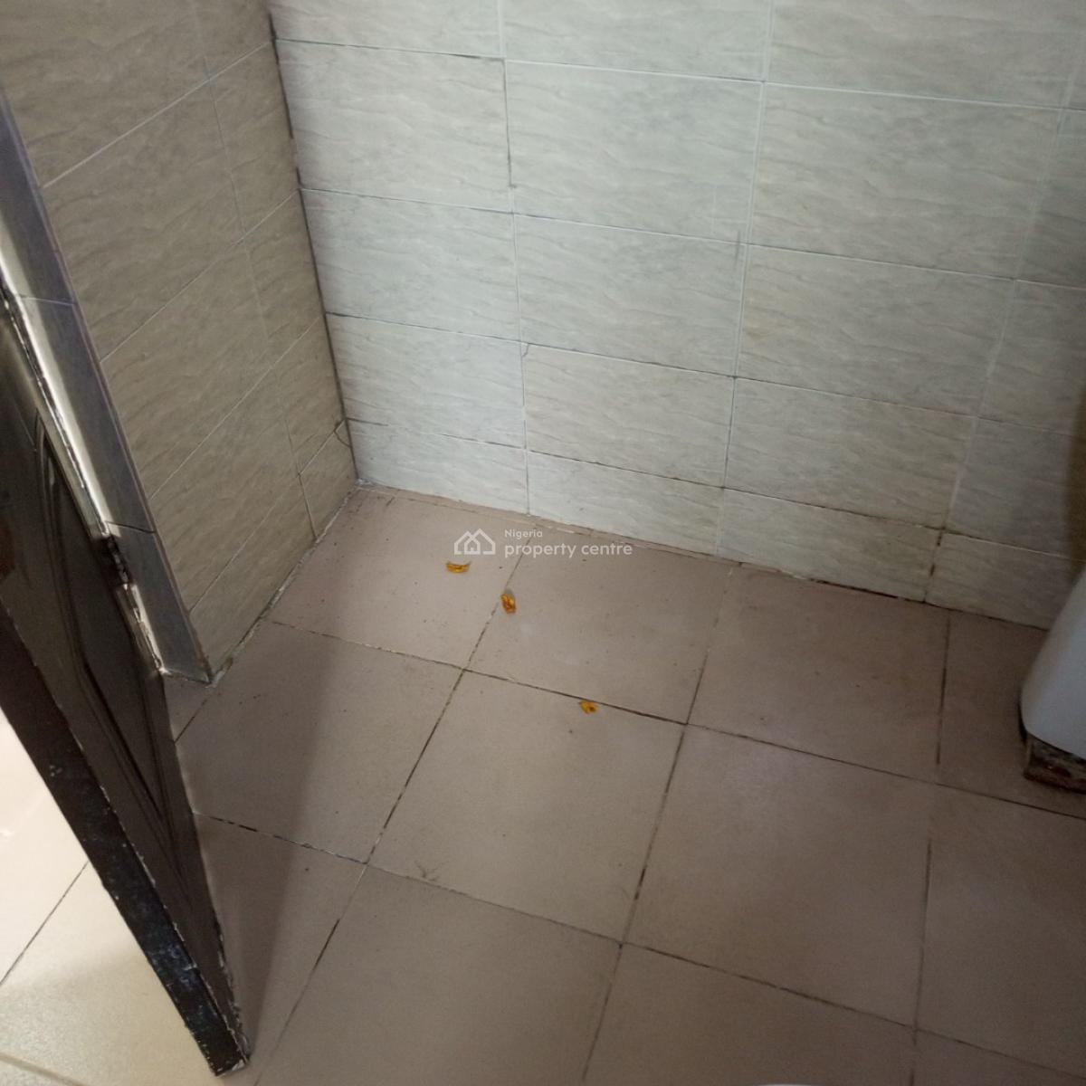 Shared Apartment Self Con, Greenville Estate, Badore, Ajah, Lagos, Self Contain (single Rooms) for Rent