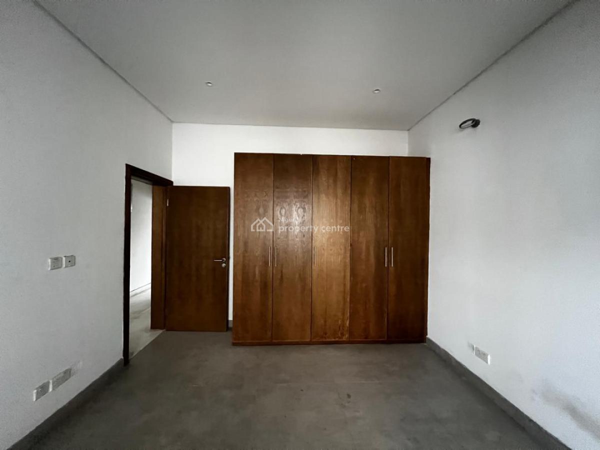 5 Bedroom Terraced Duplex with a Room Boys Quarter, Lekki Phase 1, Lekki, Lagos, Terraced Duplex for Rent
