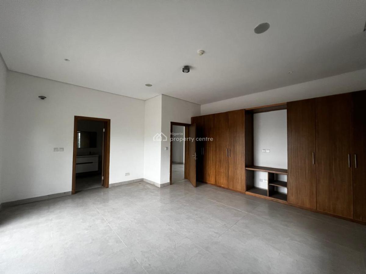 5 Bedroom Terraced Duplex with a Room Boys Quarter, Lekki Phase 1, Lekki, Lagos, Terraced Duplex for Rent