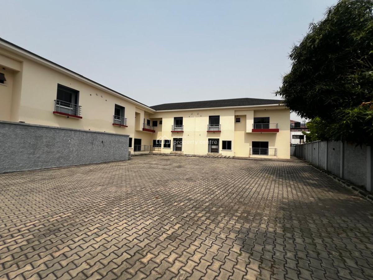 5 Bedroom Terraced Duplex with a Room Boys Quarter, Lekki Phase 1, Lekki, Lagos, Terraced Duplex for Rent