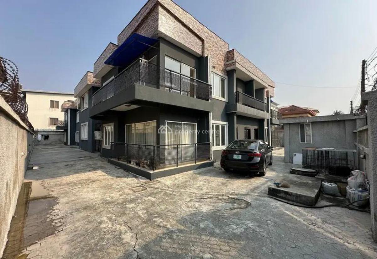 Luxury 3bedroom Apartment with a Room Bq, Lekki Phase 1, Lekki, Lagos, Flat / Apartment for Rent