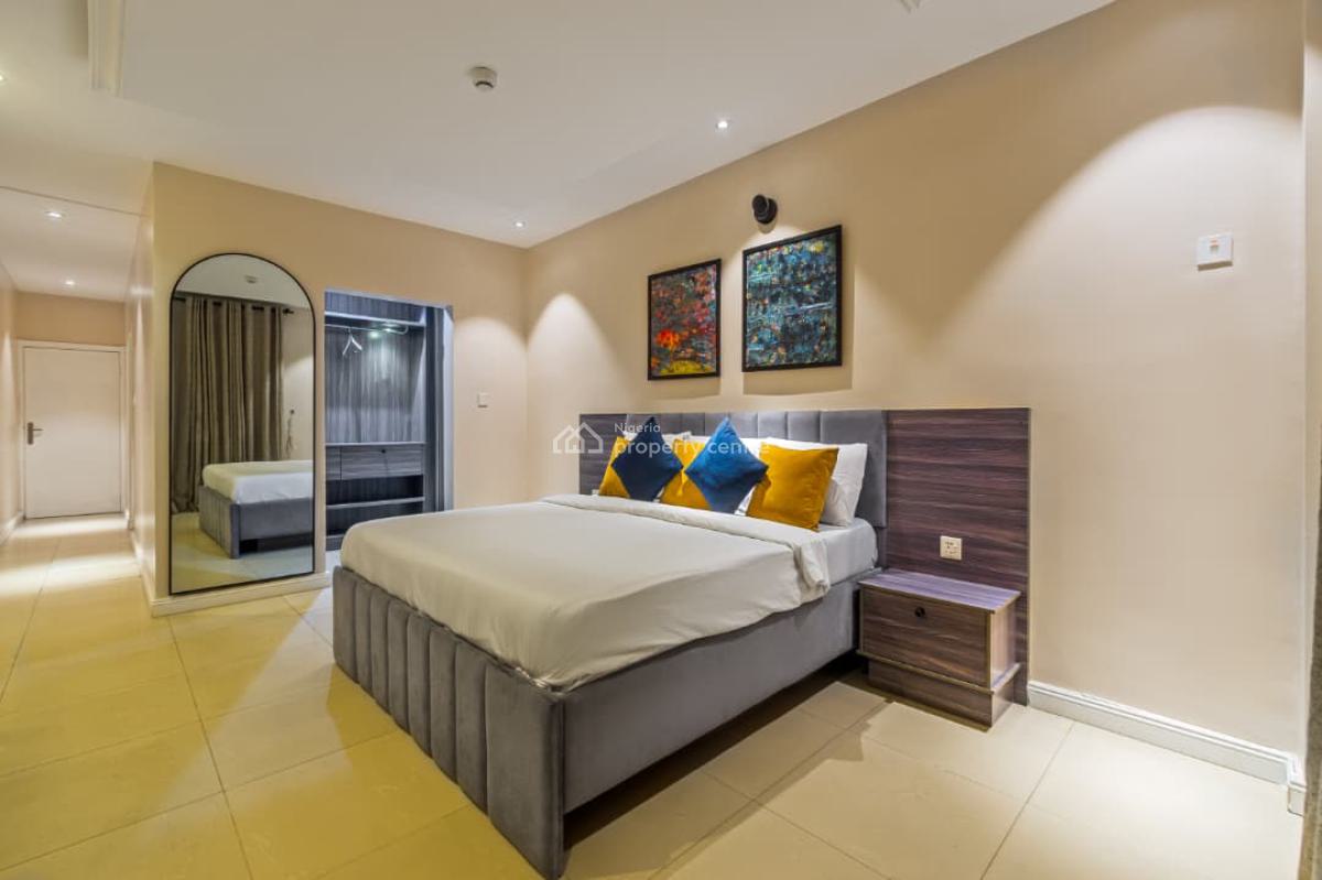 Luxury 3 Bedrooms Apartment with Bq, Swimming Pool and Gym, Lekki Phase 1, Lekki, Lagos, Flat / Apartment for Rent